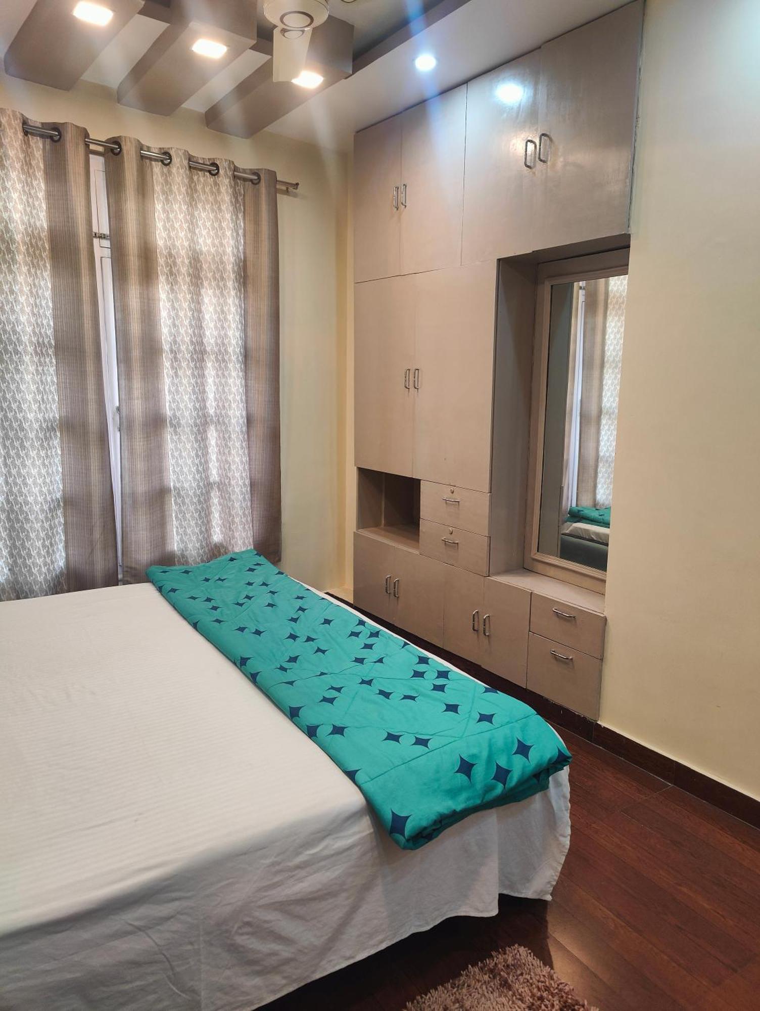 Akhand Bhawan 2bhk *