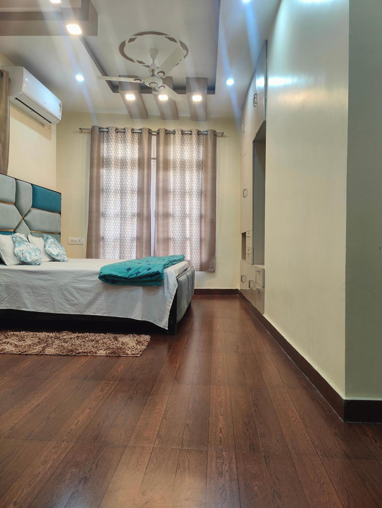 Akhand Bhawan 2bhk Varanasi