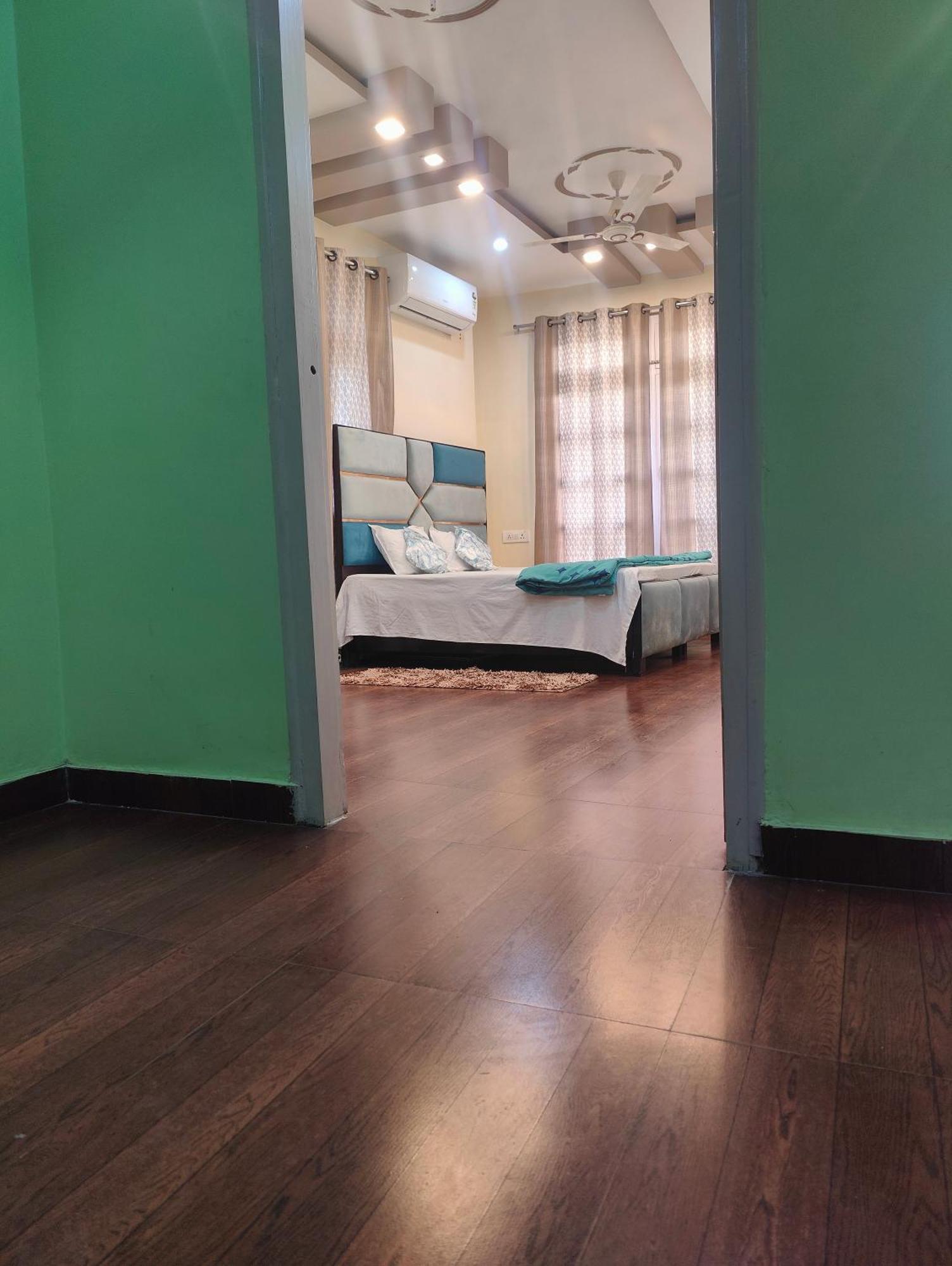 Akhand Bhawan 2bhk *